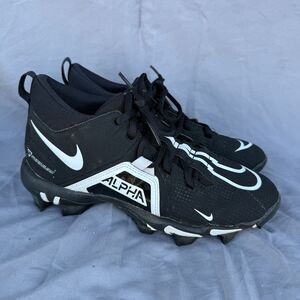 Kids’ 6Y Nike Alpha Menace 3 Shark Football Cleats Black White Mid Top Lace Up